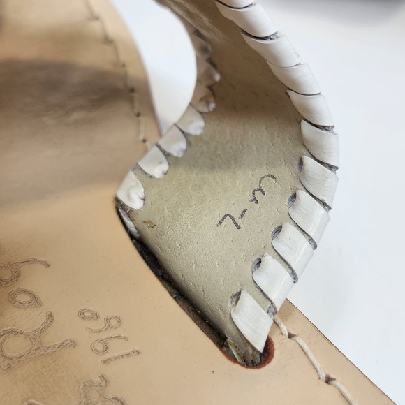 Jack Rogers Womens Hampton Thong Slip On Sandals Size 7 M Tan Cream Leather - Picture 5 of 9